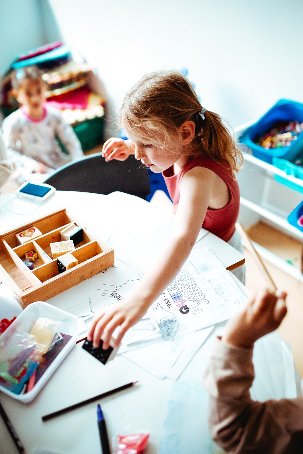 Breakfast clubs in schools help children prepare for the school day.